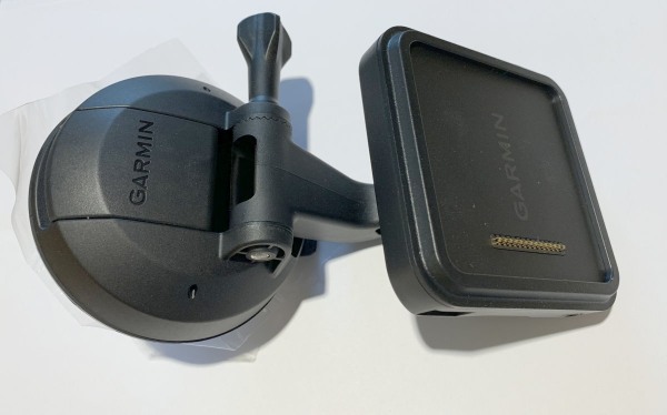 Garmin Autohalterung Montagesatz + Autoladekabel für dezl OTR1000